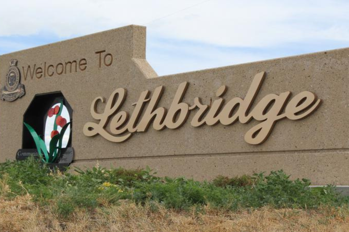 A sign reading Welcome to Lethbridge
